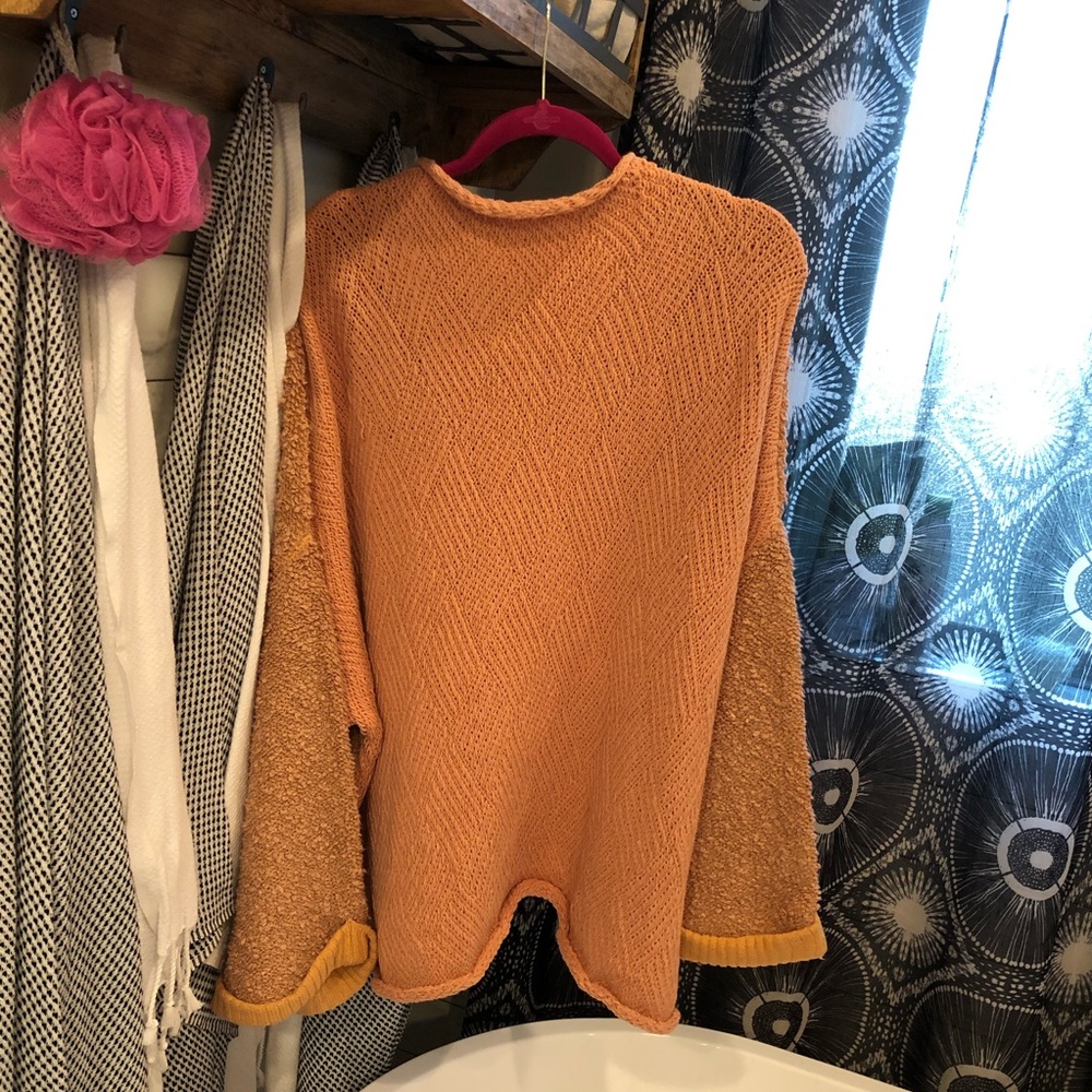 FREE PEOPLE SWEATER - Picture 6 of 8